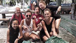 Beach clean up at Crystal Dive