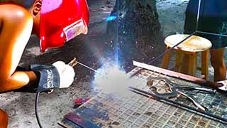 Welding a structure